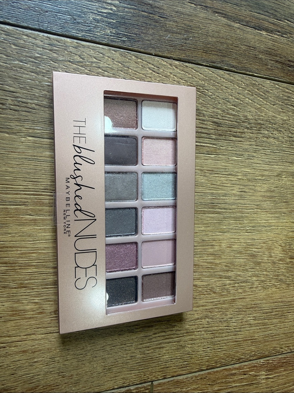 Maybelline The Blushed Nudes Eyeshadow Palette - Pink, Brown & Champagne Tones